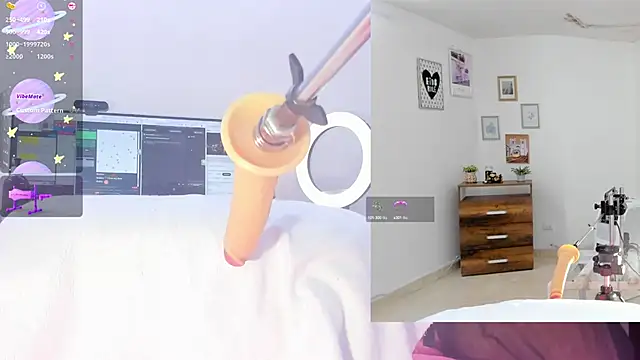 Snapshot of sofi_velez chatting on 09/19/25, 05:24 sofi velez online show from 09/19/25, 05:24