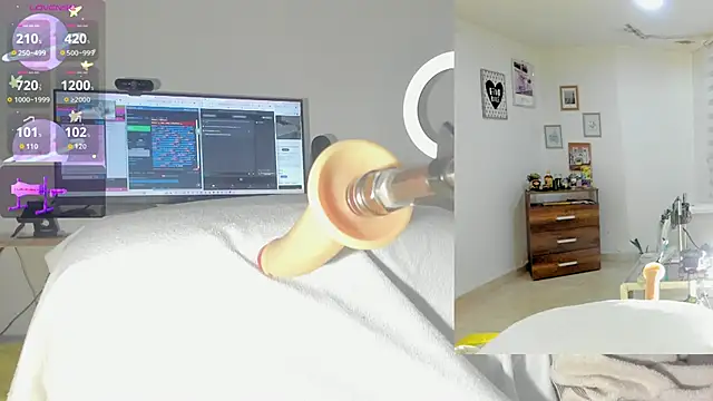 sofi velez online show from 10/31/25, 05:25