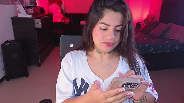 Catalinaa martinez online show from 05/23/26, 06:51