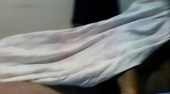 Snapshot of SAFADINHO-25 chatting on 02/23/25, 03:02 SAFADINHO-25 online show from 02/23/25, 03:02