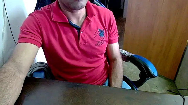 Snapshot of SAFADINHO-25 chatting on 09/21/25, 03:02 SAFADINHO-25 online show from 09/21/25, 03:02