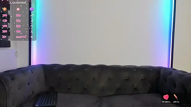 Snapshot of BiancaCruzzz chatting on 05/15/26, 07:43 BiancaCruzzz online show from 05/15/26, 07:43