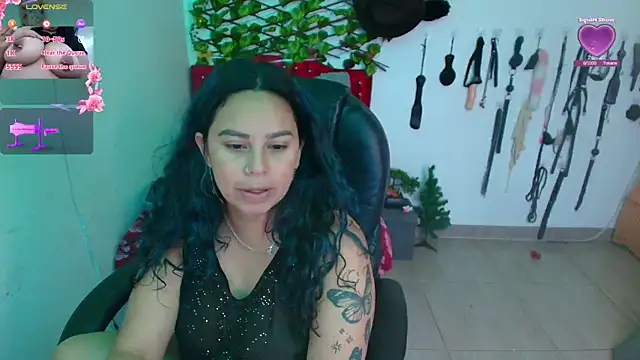 Snapshot of elektra_32 chatting on 03/22/26, 08:29 elektra 32 online show from 03/22/26, 08:29