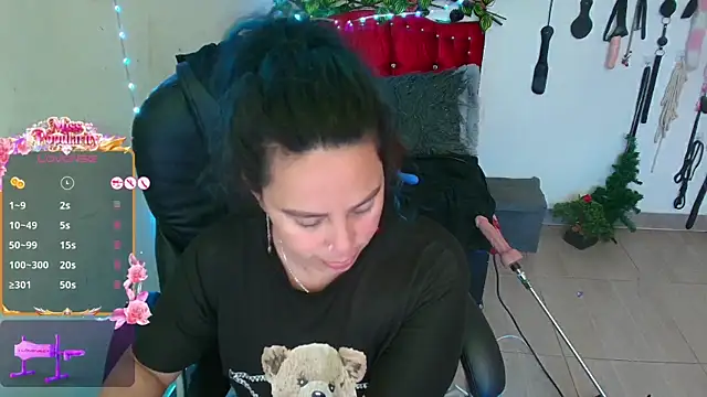 Snapshot of elektra_32 chatting on 04/09/26, 03:39 elektra 32 online show from 04/09/26, 03:39