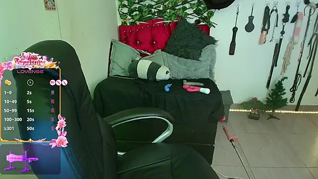 Snapshot of elektra_32 chatting on 04/21/26, 03:02 elektra 32 online show from 04/21/26, 03:02