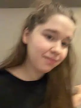 HornyGirlH online show from 03/28/26, 04:01