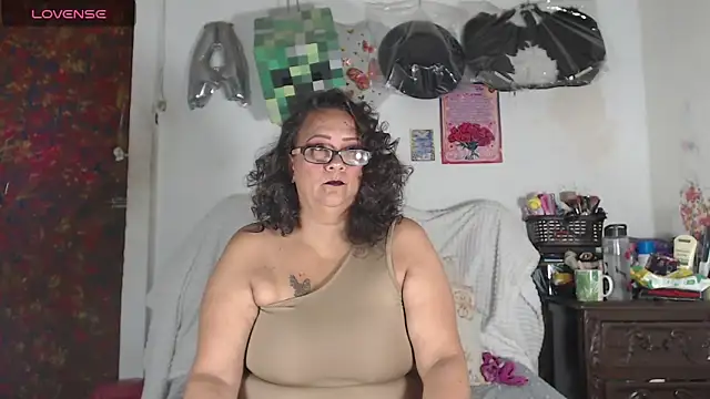 Snapshot of BiirdyDavis chatting on 10/29/25, 10:50 BiirdyDavis online show from 10/29/25, 10:50