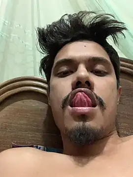 Snapshot of Black_8inch_Jordi chatting on 12/05/24, 01:28 Black 8inch Jordi online show from 12/05/24, 01:28