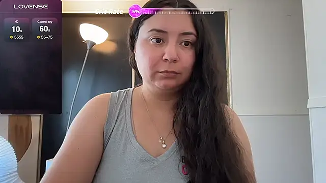 Snapshot of ariahastings942 chatting on 10/05/25, 06:28 ariahastings942 online show from 10/05/25, 06:28