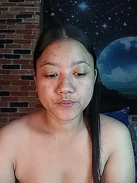 Snapshot of Urchanel chatting on 04/02/26, 12:41 Urchanel online show from 04/02/26, 12:41