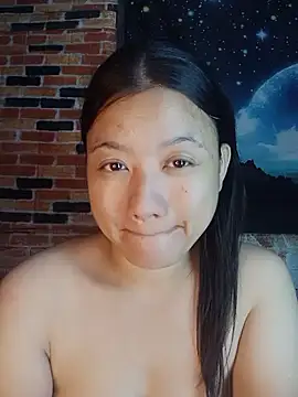 Snapshot of Urchanel chatting on 04/03/26, 01:58 Urchanel online show from 04/03/26, 01:58