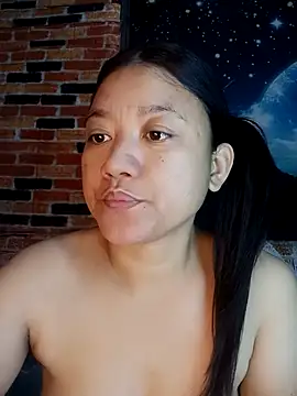 Snapshot of Urchanel chatting on 04/04/26, 11:35 Urchanel online show from 04/04/26, 11:35