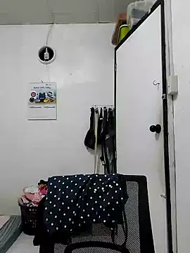 Snapshot of MissKitty31 chatting on 01/22/25, 02:04 MissKitty31 online show from 01/22/25, 02:04