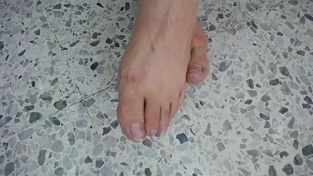 moxa hot online show from 01/11/25, 02:04