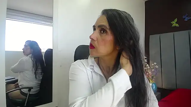 moxa hot online show from 12/03/25, 03:10