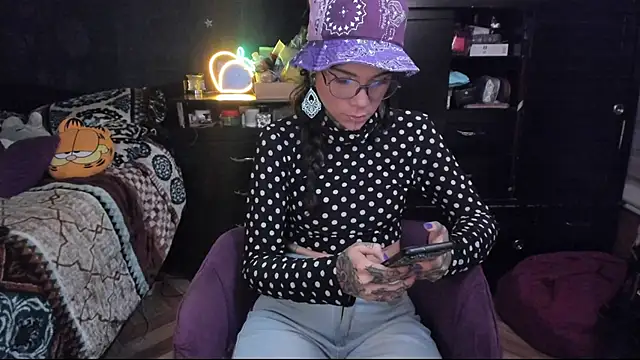 Lilmarieee online show from 01/11/25, 10:40