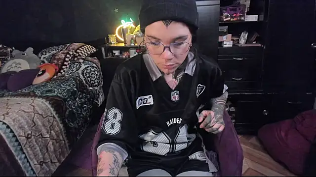 Lilmarieee online show from 02/11/25, 09:46