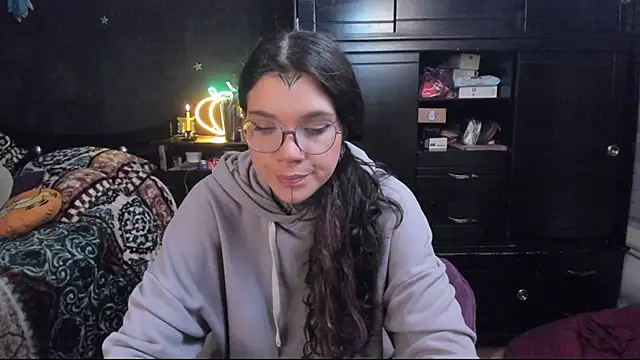 Lilmarieee online show from 02/14/25, 09:53