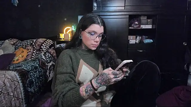 Lilmarieee online show from 02/21/25, 10:26