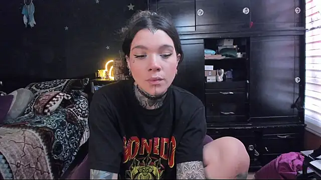 Lilmarieee online show from 03/04/25, 03:15