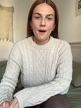 Snapshot of BritneyHall chatting on 03/26/26, 08:42 BritneyHall online show from 03/26/26, 08:42
