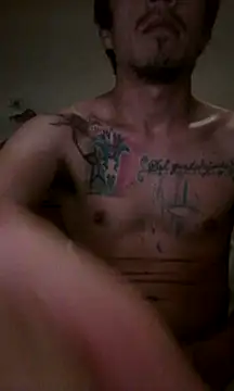 Snapshot of landy20cm chatting on 02/15/25, 05:51 landy20cm online show from 02/15/25, 05:51