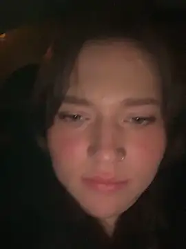 Snapshot of Evahadson chatting on 12/28/24, 01:29 Evahadson online show from 12/28/24, 01:29