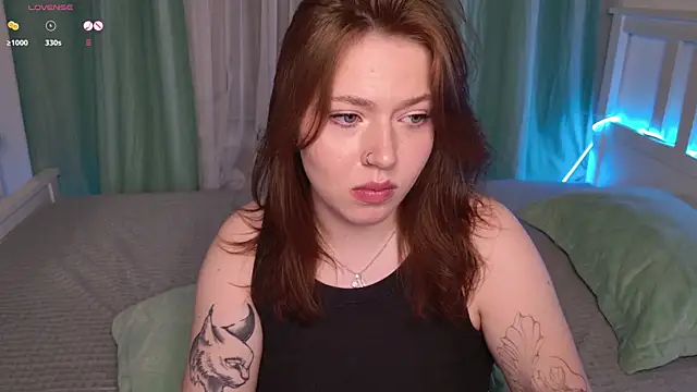 Snapshot of Evahadson chatting on 03/09/25, 11:03 Evahadson online show from 03/09/25, 11:03