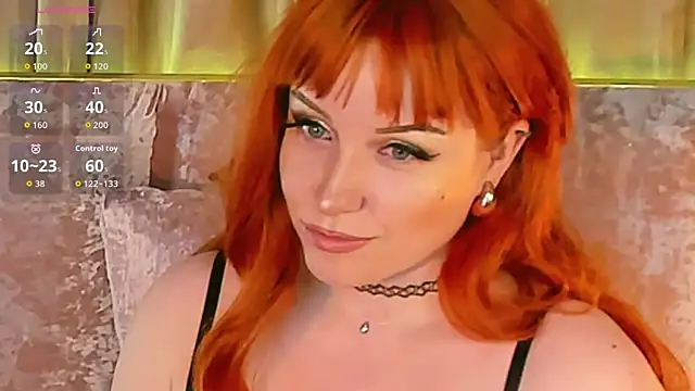 Snapshot of RoseRoxy chatting on 04/27/26, 03:43 RoseRoxy online show from 04/27/26, 03:43