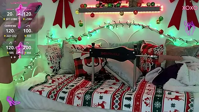 Snapshot of KristaCash chatting on 12/11/24, 03:13 KristaCash online show from 12/11/24, 03:13