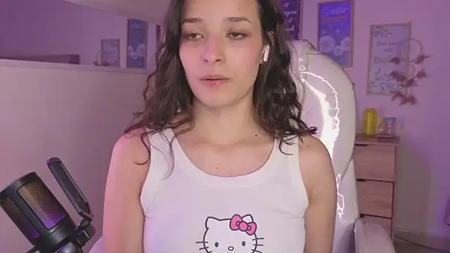 Snapshot of Amaia_Daniells chatting on 10/03/25, 04:20 Amaia Daniells online show from 10/03/25, 04:20