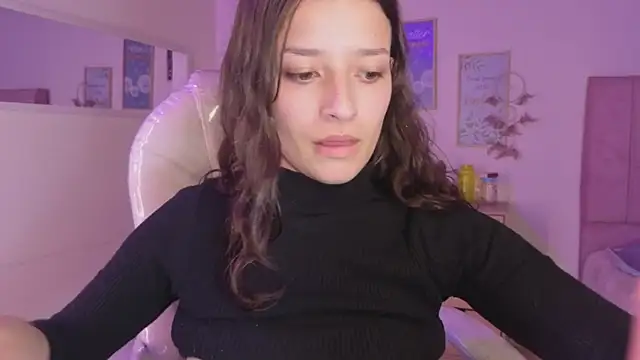 Snapshot of Amaia_Daniells chatting on 10/30/25, 04:25 Amaia Daniells online show from 10/30/25, 04:25