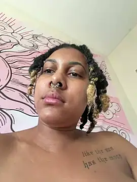 Snapshot of goddessxdreaxo chatting on 07/13/26, 06:22 goddessxdreaxo online show from 07/13/26, 06:22