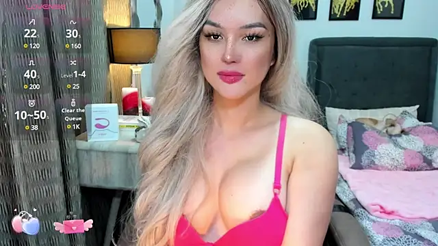 Snapshot of TwilightMistress69 chatting on 03/11/25, 04:43 TwilightMistress69 online show from 03/11/25, 04:43