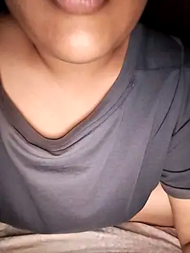 Annerae online show from 12/18/25, 03:18