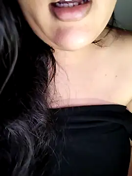 Annerae online show from 04/04/26, 02:58