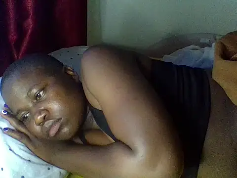 cute-marianna online show from 11/13/25, 03:22