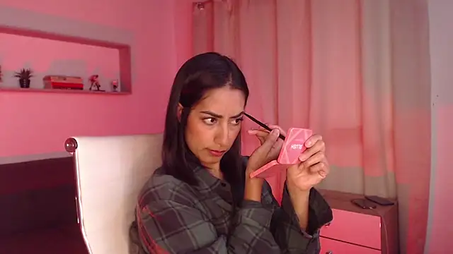 Snapshot of Brown_skin11 chatting on 12/04/24, 09:35 Brown skin11 online show from 12/04/24, 09:35