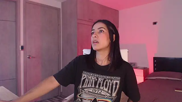 Snapshot of Brown_skin11 chatting on 01/26/25, 09:07 Brown skin11 online show from 01/26/25, 09:07