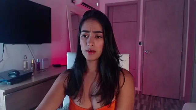 Snapshot of Brown_skin11 chatting on 11/20/25, 09:47 Brown skin11 online show from 11/20/25, 09:47