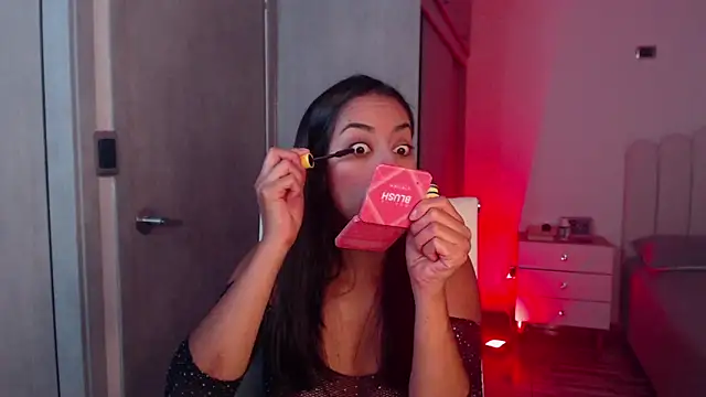 Snapshot of Brown_skin11 chatting on 11/29/25, 05:49 Brown skin11 online show from 11/29/25, 05:49