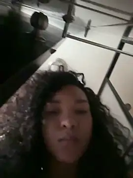 Snapshot of mariam_hill chatting on 12/19/24, 10:21 mariam hill online show from 12/19/24, 10:21