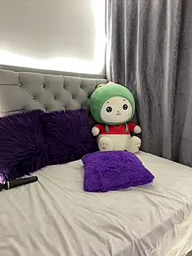 Snapshot of mariam_hill chatting on 02/06/25, 12:11 mariam hill online show from 02/06/25, 12:11