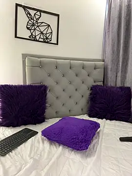 Snapshot of mariam_hill chatting on 02/07/25, 10:20 mariam hill online show from 02/07/25, 10:20