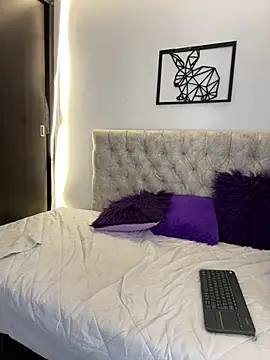 Snapshot of mariam_hill chatting on 02/19/25, 06:54 mariam hill online show from 02/19/25, 06:54