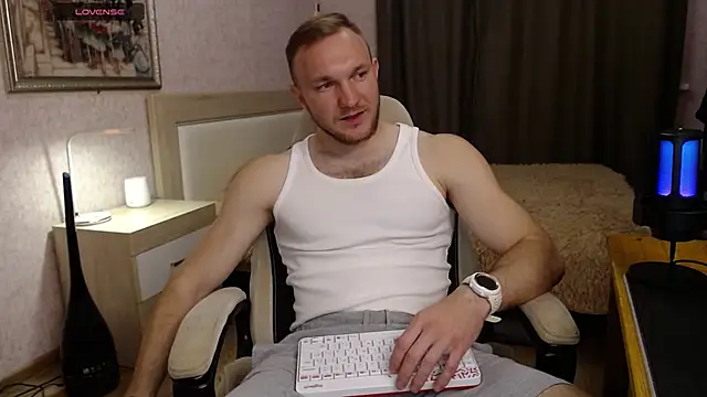 Toress1 online show from 04/18/26, 07:58