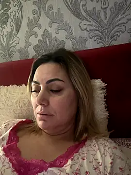 Emma roqueen online show from 12/01/24, 10:21