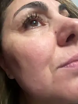 Snapshot of Emma_roqueen chatting on 03/03/26, 09:53 Emma roqueen online show from 03/03/26, 09:53