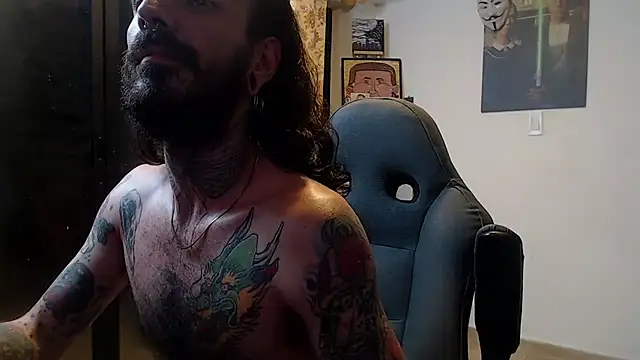 Snapshot of harry_reems1 chatting on 01/03/25, 02:43 harry reems1 online show from 01/03/25, 02:43