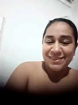 Snapshot of emiligrey_ chatting on 05/19/26, 10:32 emiligrey online show from 05/19/26, 10:32